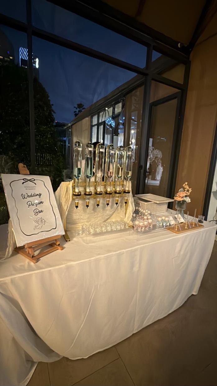 Fragrance bar at an evening wedding